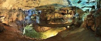 La grotte de Labeil - safari familial - Causse du Larzac